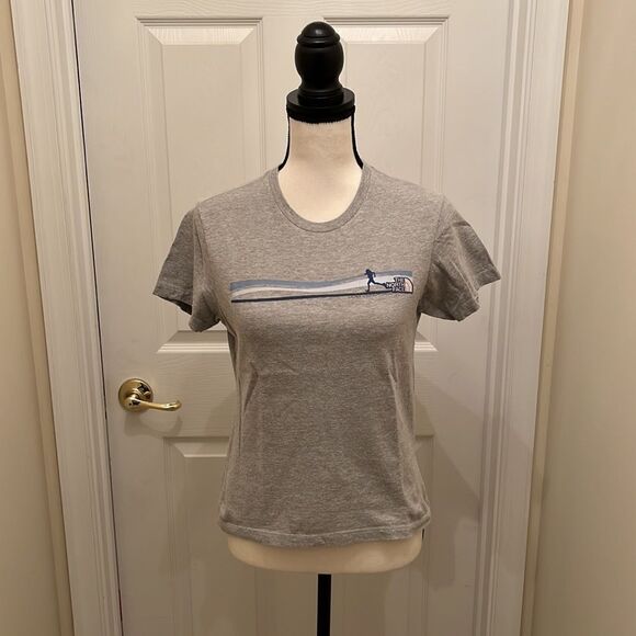 The North Face Gray Short Sleeve Tee - Picture 1 of 9